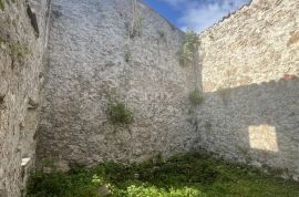 ISTRA,LANIŠĆE - Impozantne ruševine na idiličnoj lokaciji, Lanišće, House