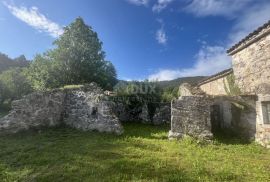 ISTRA,LANIŠĆE - Impozantne ruševine na idiličnoj lokaciji, Lanišće, House