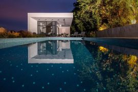 ISTRA, SVETVINČENAT - Moderna vila s bazenom smještena na predivnoj lokaciji, Svetvinčenat, Famiglia