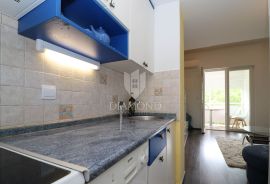 Poreč, 150 m od mora interesantan stan na drugom katu, Poreč, Apartamento