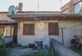 Novigrad, kuća s vrtom u centru grada !, Novigrad, House