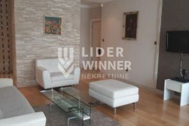 Lux, trosoban stan na top lokaciji ID#127356, Vračar, Διαμέρισμα