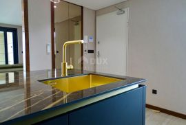 OTOK KRK, MALINSKA - Ekskluzivan Penthouse s privatnim bazenom blizu mora, Malinska-Dubašnica, Appartment