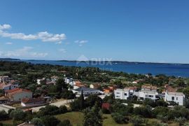 ISTRA, PEROJ - Vila s pogledom na more - 450 metara od plaže!, Vodnjan, Дом