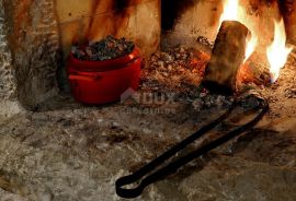 OTOK KRK, MALINSKA - Šarmantna kamena kuća s bazenom, Malinska-Dubašnica, Haus