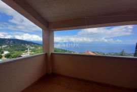 OPATIJA, POLJANE - Prilika! Prekrasna kuća i 2 građevinska terena (3600m2) s panoramskim pogledom, Opatija - Okolica, Haus