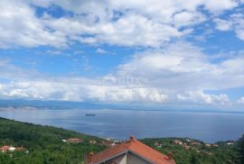 OPATIJA, POLJANE - Prilika! Prekrasna kuća i 2 građevinska terena (3600m2) s panoramskim pogledom, Opatija - Okolica, Σπίτι