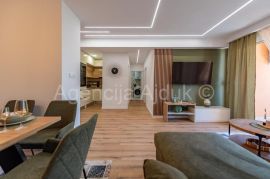 Zadar Borik novouređeni i namješteni stan 70 m2, Zadar, Appartment