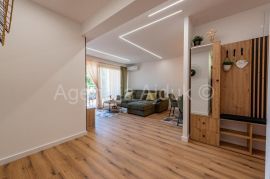 Zadar Borik novouređeni i namješteni stan 70 m2, Zadar, Appartement