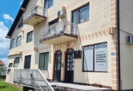 Banja Luka Trn poslovno stambeni kompleks 1300 m2 - prilika, Propriété commerciale