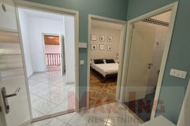 PRIVLAKA - kuća prvi red do mora!, Privlaka, Maison