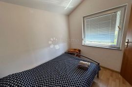 NEETAŽIRAN APARTMAN! JEDINSTVENA LOKACIJA,POGLED I CIJENA  !!!, Karlobag, Kвартира