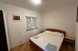 APARTMAN U BLIZINI MORA ,ETAŽIRAN S1, RIBARICA PRILIKA !!!, Karlobag, Kвартира