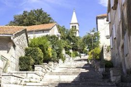 Prostrana građevna parcela, otok Brač, Nerežišća, Земля