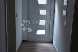 Kuća na Pagu, Mandre, PRILIKA! Dva apartmana, Kolan, House