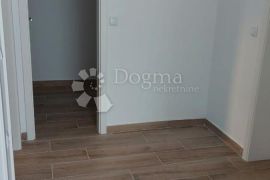 Kuća na Pagu, Mandre, PRILIKA! Dva apartmana, Kolan, Σπίτι