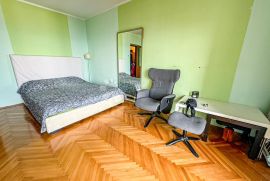 Dvosobni stan s pogledom na more, Rijeka, Appartement