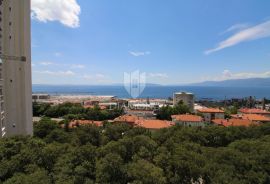 Rijeka, Turnić, trosoban stan sa balkonom, Rijeka, Διαμέρισμα