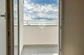 Novigrad, okolica- stan s panoramskim pogledom na more !, Novigrad, Appartment