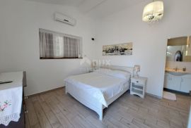 OPATIJA, IČIĆI - penthouse s panoramskim pogledom i dvorišnom zgradom, Opatija - Okolica, Appartement