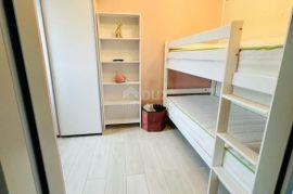 CRIKVENICA - novo adaptirani stan u samom centru, Crikvenica, Appartement