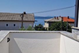 CRIKVENICA - garsonjera u novogradnji s terasom i parkingom, Crikvenica, Flat