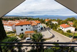 OTOK KRK, MALINSKA - Renovirana apartmanska kuća u blizini mora, Malinska-Dubašnica, بيت