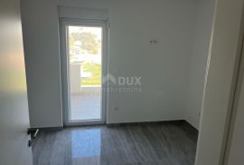 POVLJANA - Jednosobni apartman u prizemlju, prvi red do mora, Povljana, Daire