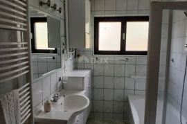 KASTAV - lijepa etaža kuće s okućnicom, Kastav, Appartement