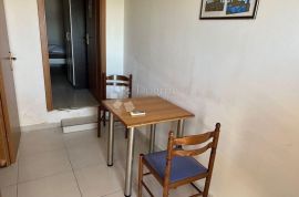 APARTMAN RIBARICA NEETAŽIRAN !!! JEDINSTVEN POGLED, LOKACIJA I CIJENA !!, Karlobag, Διαμέρισμα