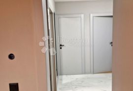 ODLIČAN STAN 3S+DB U CENTRU LABINA, Labin, Appartment