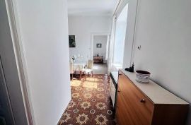 PRILIKA U STROGOM CENTRU ZAGREBA, Donji Grad, Appartment