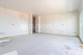 Makarska, penthouse s prostranom terasom i pogledomNKP 105, 56 m2, Makarska, Διαμέρισμα