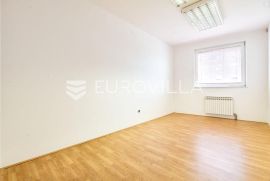 Zagreb, Trešnjevka sjever, poslovni prostor 99 m2 na 2. katu stambeno - poslovne zgrade, Zagreb, Propiedad comercial