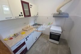 Voždovac, Zaplanjska, 1.5, 42m2, terasa,eg,vpr, namešten,noviji ID#1709, Voždovac, Appartment