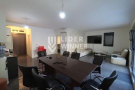 Lux lokal sa 35m2 dvorišta. ID#129588, Voždovac, Коммерческая недвижимость