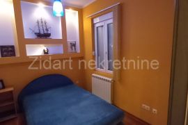 Kalenić pijaca, Mutapova, 51m2, Vračar, Apartamento