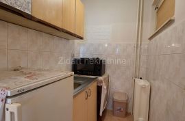 Stari grad-Zeleni venac-Brankova-jednosoban stan, Stari Grad, Appartement