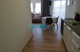 CRIKVENICA - stan 61m2 + terasa 30m2 - 200m od mora, Crikvenica, Appartamento