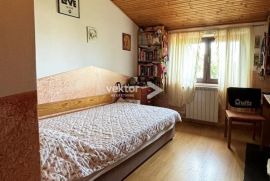 Čavle, Cernik, obiteljska kuća s privatnom šumom, Čavle, House