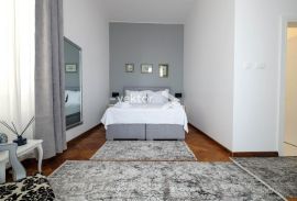 Širi centar, uređen stan podijeljen na dvije jedinice, Rijeka, Appartamento