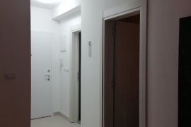 Prodajem apartman u centru Zlatibora, Čajetina, Kвартира