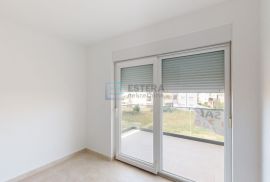 Prodaja Povljana apartman 96,29 m2, dvoetažni, bazen, parking, Povljana, Apartamento