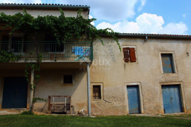 ISTRA,KANFANAR - Kamena kuća s prostranom okućnicom, Kanfanar, Maison