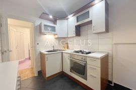 Zagreb, Donji grad-stan sa garažom za najam,  50 M2, Donji Grad, Flat