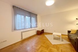 Zagreb, Donji grad-stan sa garažom za najam,  50 M2, Donji Grad, Flat