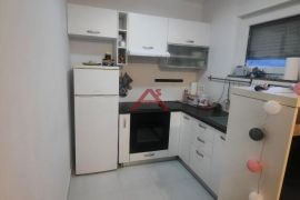 Crikvenica, 1S+DB, pogled, parking!, Crikvenica, Appartement