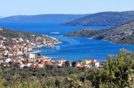 Vinišće (Trogir) - građevinsko zemljište s projektom, Marina, Terrain