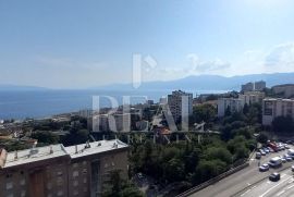 Samo u našoj ponudi! Prodaja uređenog stana na Podmurvicama 1S+DB  54 M2, Rijeka, Appartment