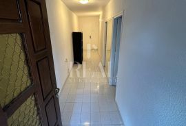 Pehlin stan u kući 60 m2,2S+DB,blizina fakulteta, Rijeka, Flat